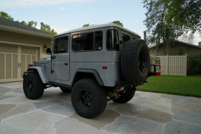 1976 Toyota Land Cruiser FJ40 - photo 8