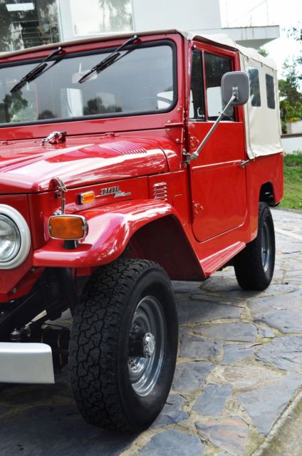 1973 Toyota Land Cruiser - photo 2