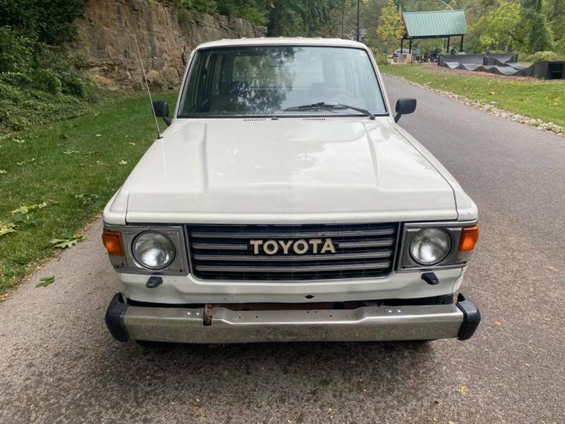 1984 Toyota Land Cruiser Base 4dr 4WD SUV - photo 9