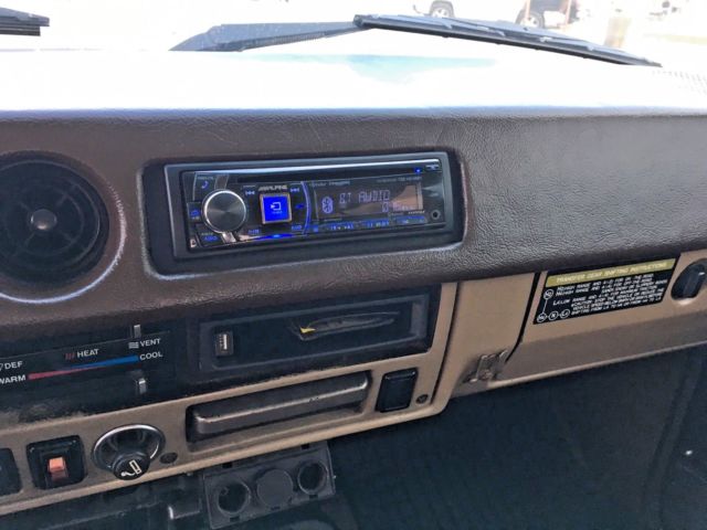 1982 Toyota Land Cruiser FJ60 - photo 8