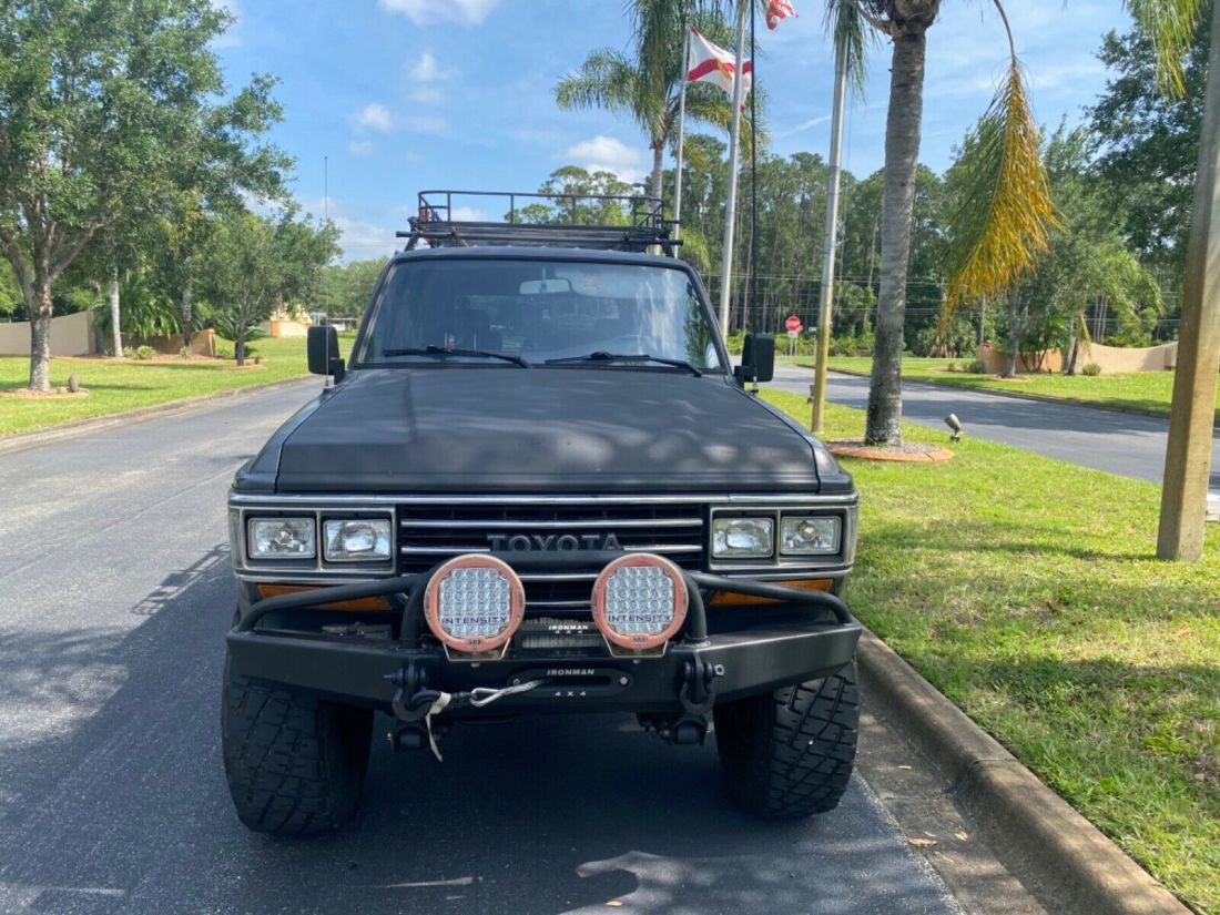 1990 Toyota Land Cruiser FJ62 GX - photo 4
