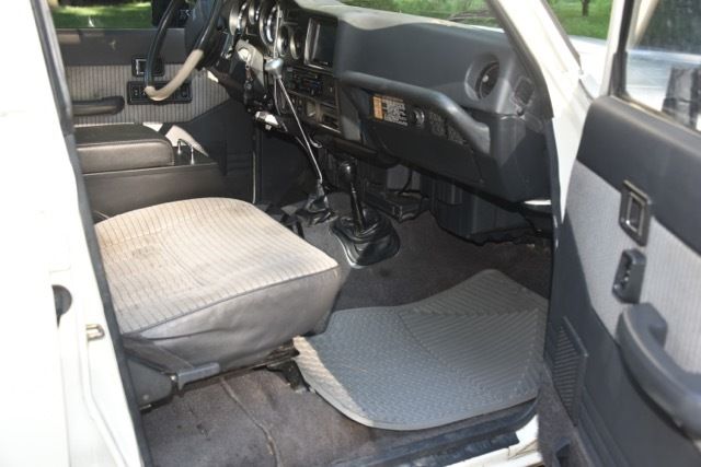 1990 Toyota Land Cruiser - photo 10