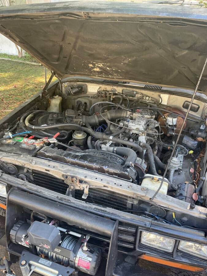 1990 Toyota Land Cruiser FJ62 GX - photo 11
