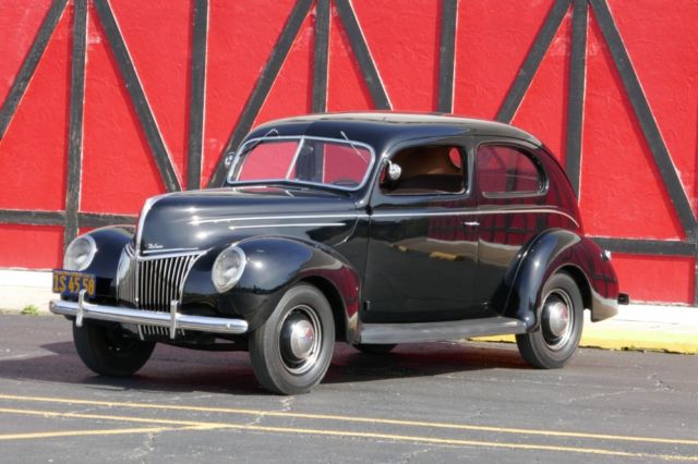 1939 Ford Deluxe REDUCED FROM $29,995 TO $19,995 - photo 2