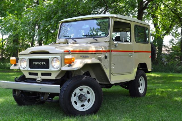 Flawless 1983 FJ40 w/Factory Power Steering & A/C - 48K Documented Miles 1983 Toyota Land Cruiser FJ40