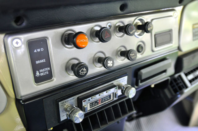 1983 Toyota Land Cruiser FJ40 - photo 13
