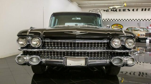 1959 Cadillac Fleetwood Series 75 9 Passenger Sedan - photo 11