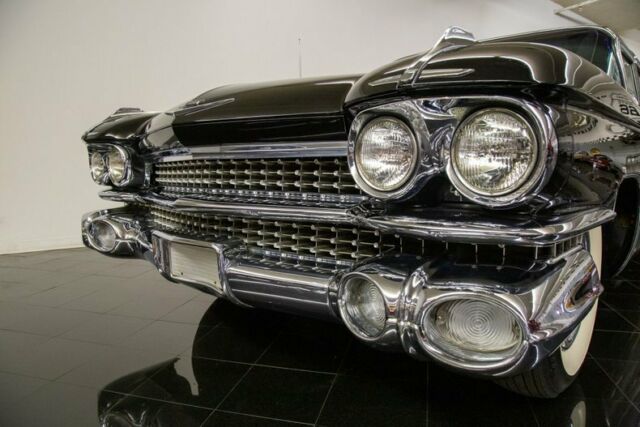 1959 Cadillac Fleetwood Series 75 9 Passenger Sedan - photo 12