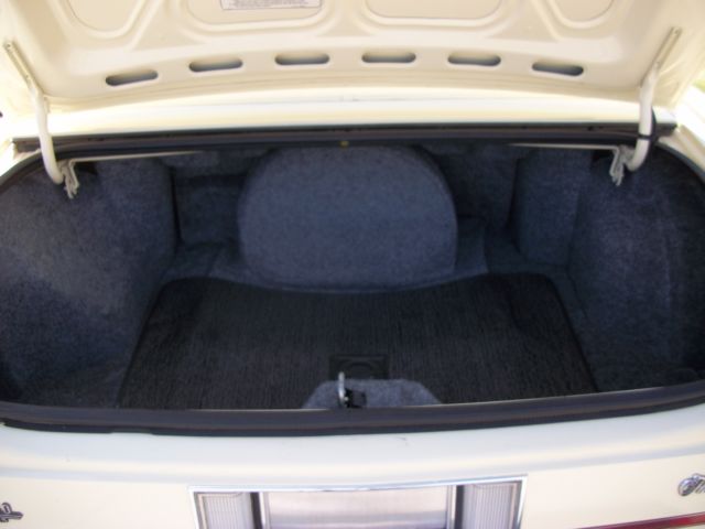 1985 Cadillac DeVille - photo 11