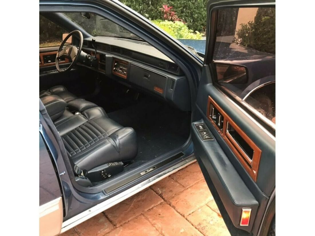 1989 Cadillac Fleetwood SIXTY SPECIAL - photo 11