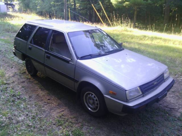 1989 Plymouth Colt DL 4-door hatchback wagon Wagon - photo 10