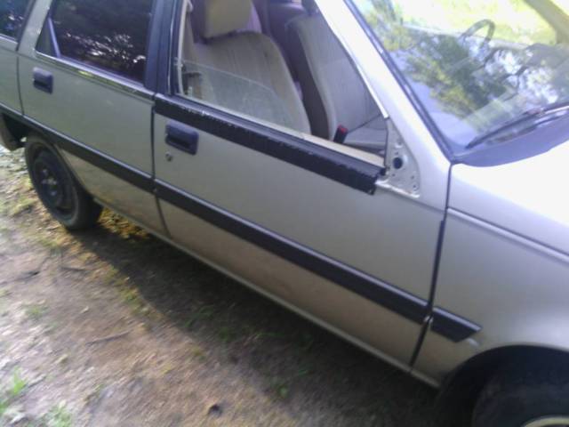 1989 Plymouth Colt DL 4-door hatchback wagon Wagon - photo 11