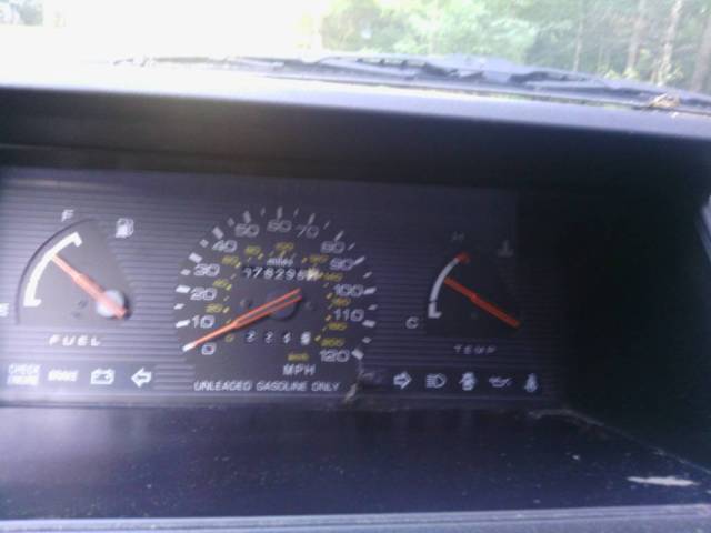 1989 Plymouth Colt DL 4-door hatchback wagon Wagon - photo 6