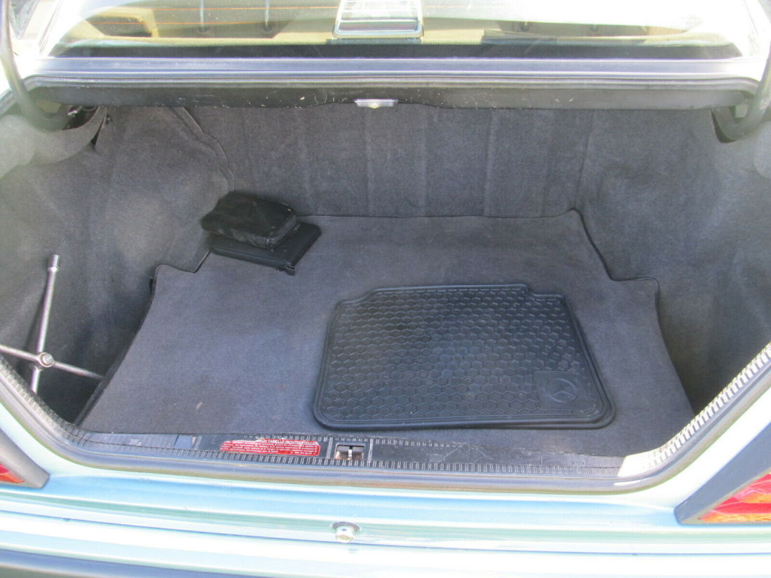 1992 Mercedes-Benz E-Class - photo 11