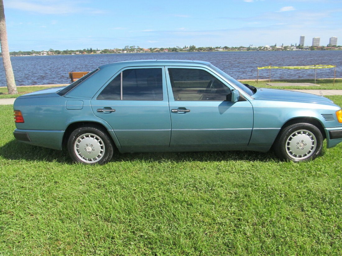 1992 Mercedes-Benz E-Class - photo 5