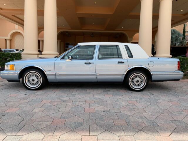 1993 Lincoln Town Car 45k original miles - photo 8