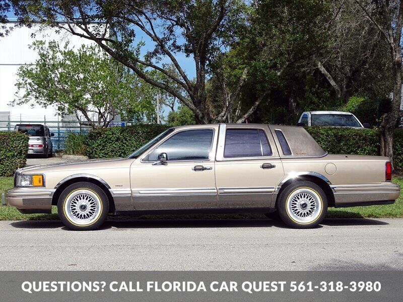 1992 Lincoln Town Car Signature - photo 6