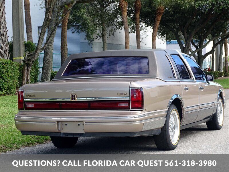 1992 Lincoln Town Car Signature - photo 13