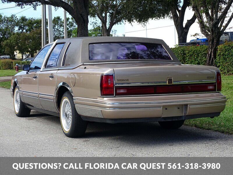 1992 Lincoln Town Car Signature - photo 9