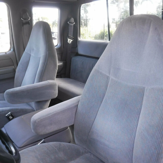 1994 Ford F-350 Supercab 155" WB DRW - photo 9