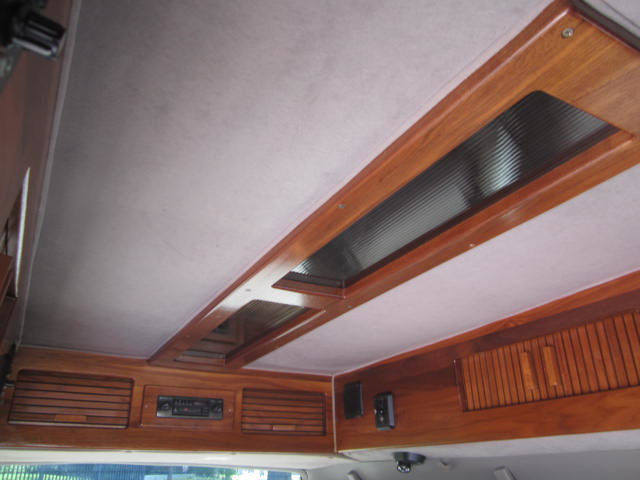 1994 Dodge Caravan Luxury High Top Conversion Van - photo 11