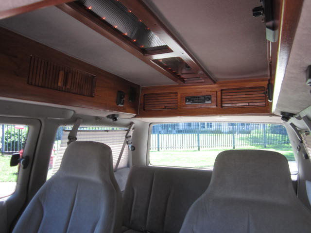 1994 Dodge Caravan Luxury High Top Conversion Van - photo 13