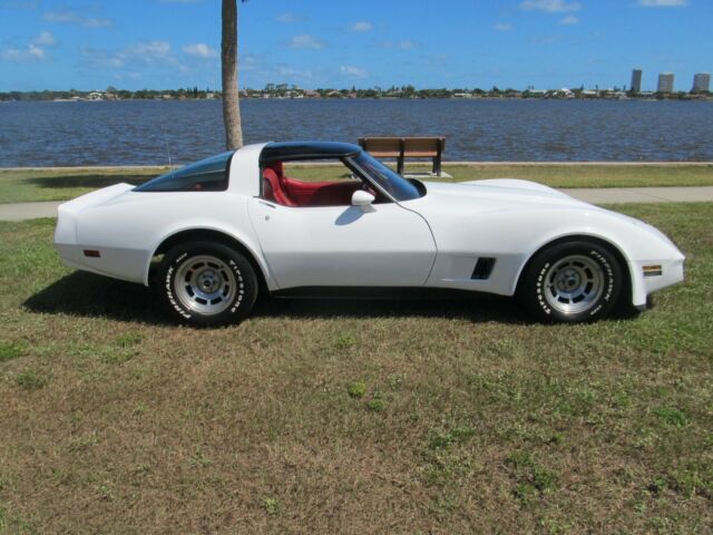 1981 Chevrolet Corvette Coupe - photo 5
