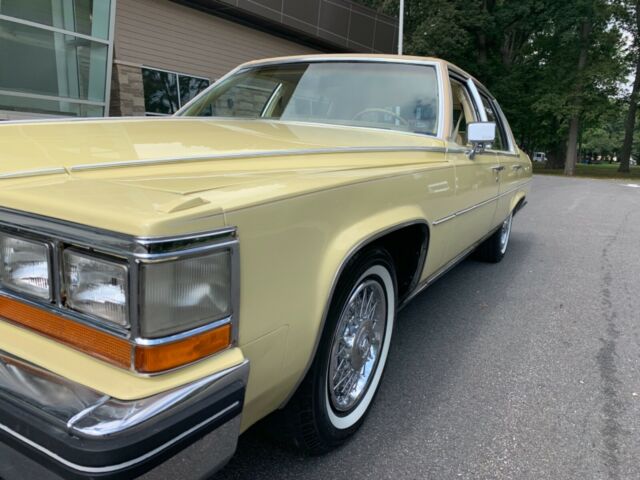 1980 Cadillac Brougham - photo 8