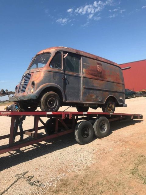Food truck 1961 International Harvester Metro Van