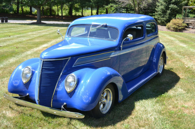 1937 Ford 2 Door Slant back - photo 3