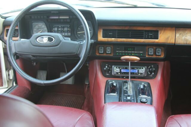 1986 Jaguar XJS - photo 12