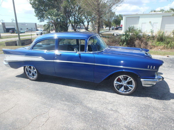 1957 Chevrolet Bel Air/150/210 - photo 2