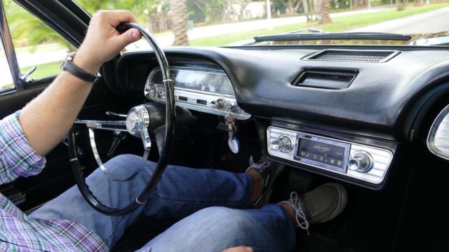 1963 Chevrolet Corvair Monza convertible - photo 6