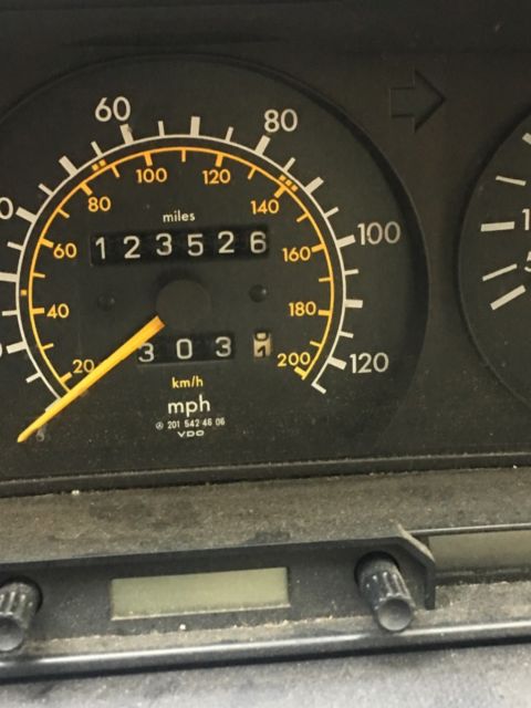 1986 Mercedes-Benz 190-Series - photo 3