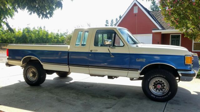 1990 Ford F-250 Lariat XLT - photo 4