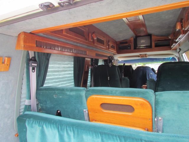 1992 Ford E-Series Van Teal/white - photo 4