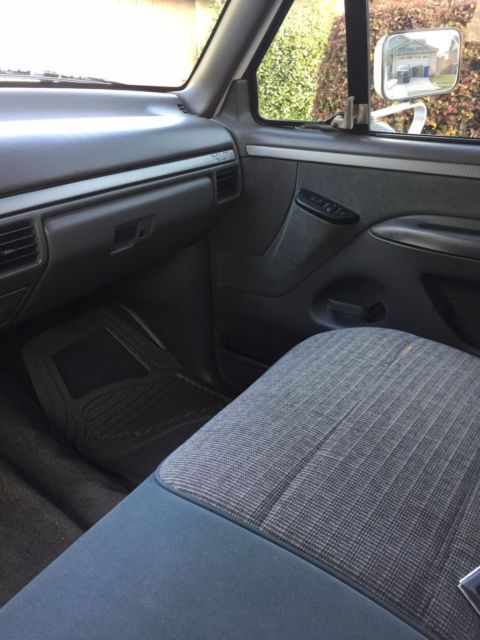 1993 Ford F-350 XLT - photo 7