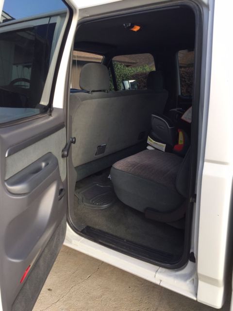 1993 Ford F-350 XLT - photo 8
