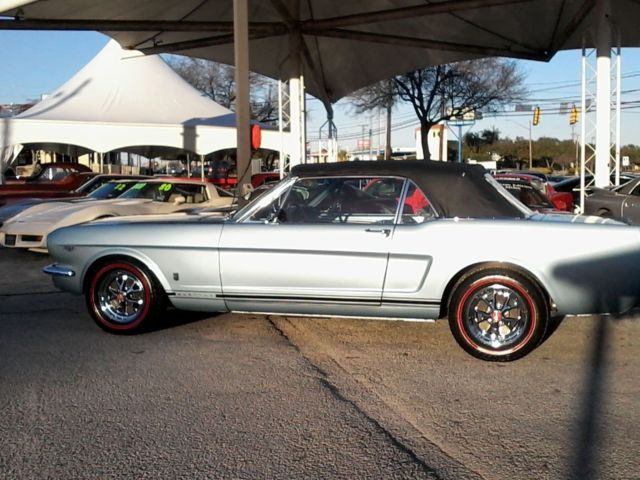 1965 Ford Mustang Convertible - photo 9