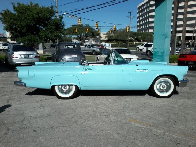 FORD 312 V8 AUTOMATIC .. TAKE A LOOK AND LETS MAKE THIS YOUR NEW T-BIRD 1957 Ford Thunderbird PORTHOLE HARD TOP