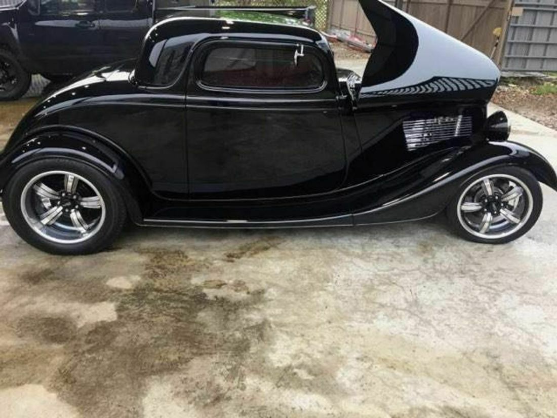 1934 Ford 3 window coupe coupe , classic - photo 2