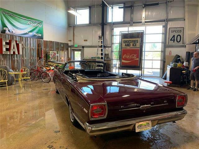 1966 Ford 7-Litre 2 Door Convertible - photo 6