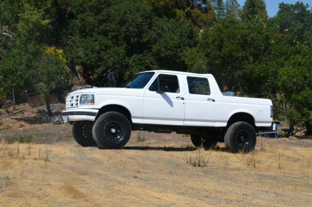 1992 Ford Bronco XLT - photo 9