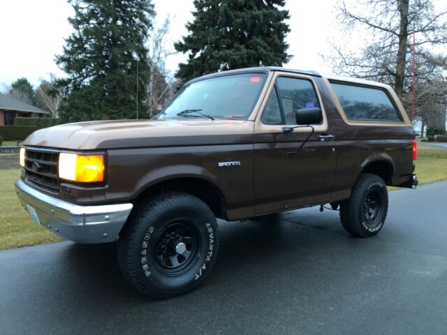 1990 Ford Bronco Custom - photo 2