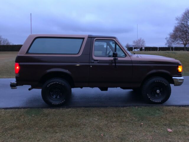 1990 Ford Bronco Custom - photo 3