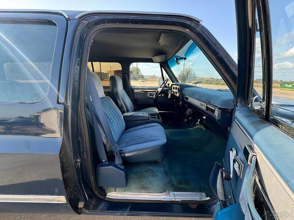 1987 GMC Suburban R 2500 - 77k ORIGINAL MILES - CLEAN CAR FAX - SOUTHERN OWNED! - photo 10