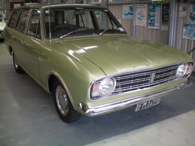 1970 Ford Cortina vinyl - photo 2