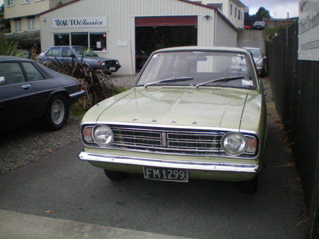 1970 Ford Cortina vinyl - photo 4