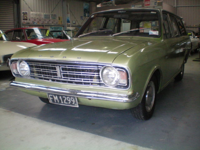 1970 Ford Cortina vinyl - photo 5