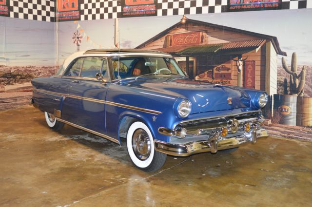 FORD CRESTLINE SKYLINER NICE DRIVER CAR GREAT SHAPE 1954 Ford CRESTLINE SKYLINER SKYLINER